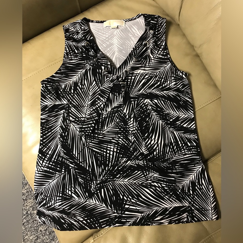 MICHAEL Michael Kors Black‎ and White Palm Top